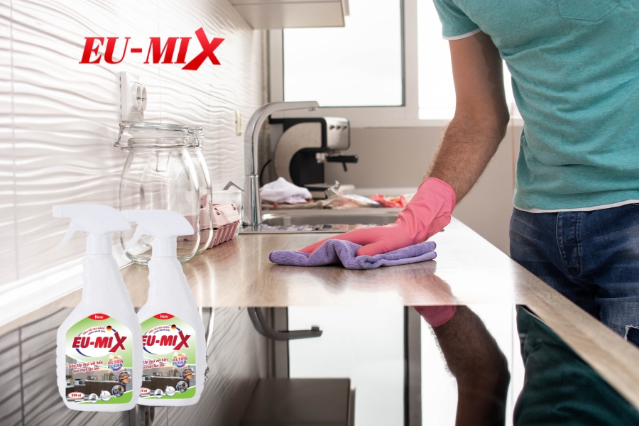 4 Cách Tẩy Vết Dầu Mỡ Lâu Ngày Trên Bếp Sạch Bóng Như Mới