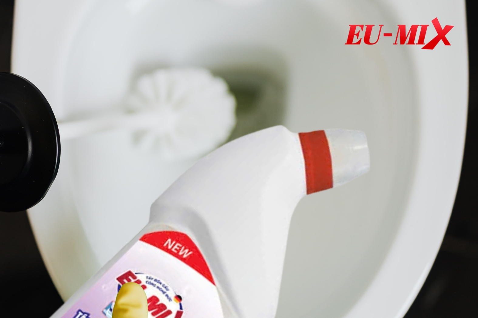 Bồn Cầu Bị Ố Đen Có Nguy Hiểm Không? Cách Khắc Phục Nhanh Nhất